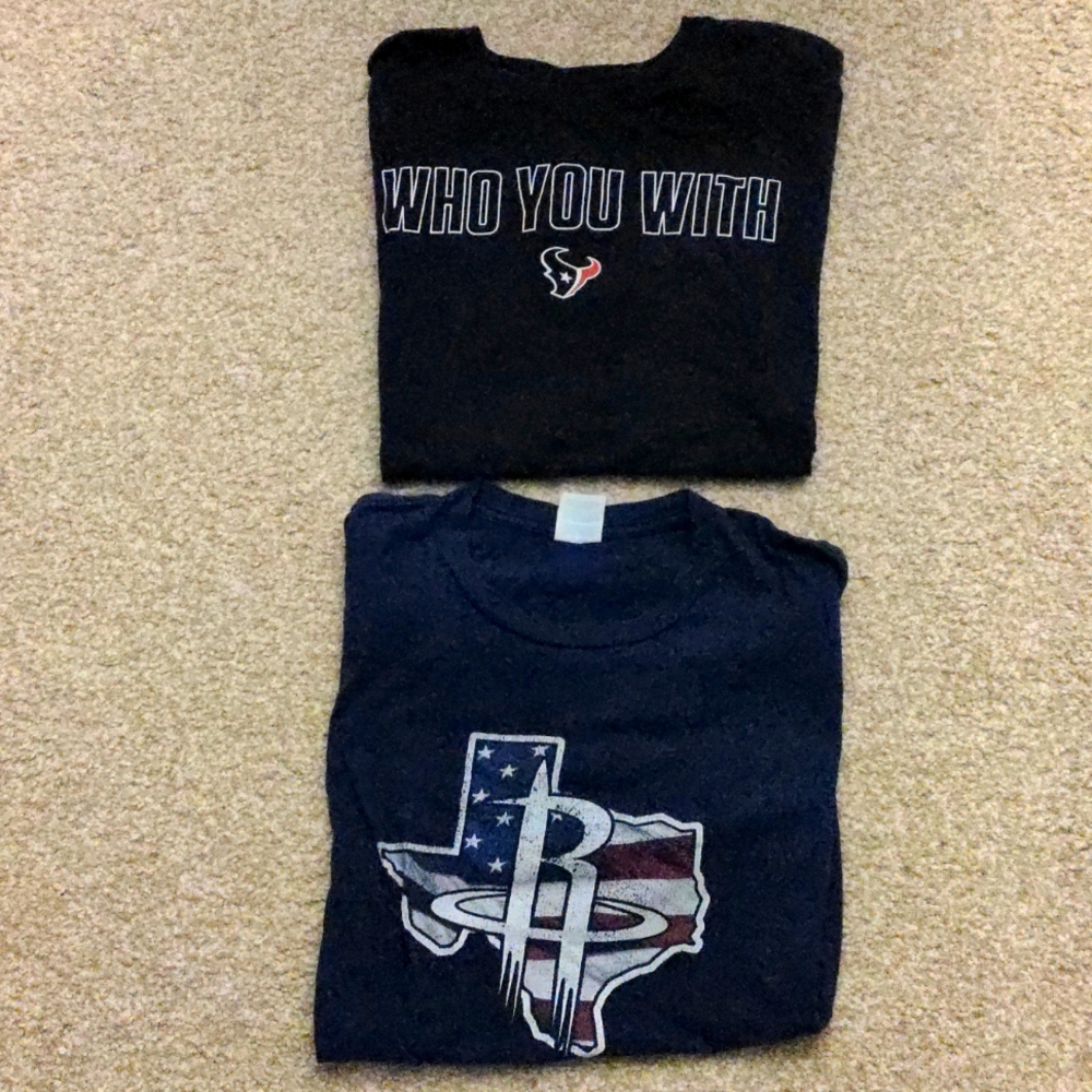 Men's size medium Houston sports t-shirts